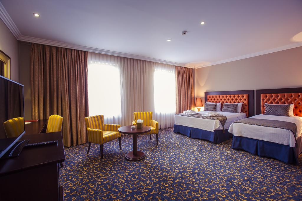 Hotel Intourist Palace Batumi Habitación foto