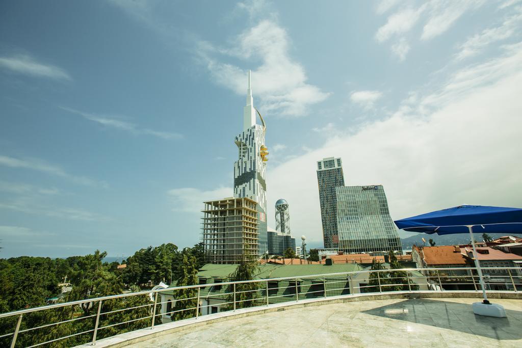 Hotel Intourist Palace Batumi Exterior foto