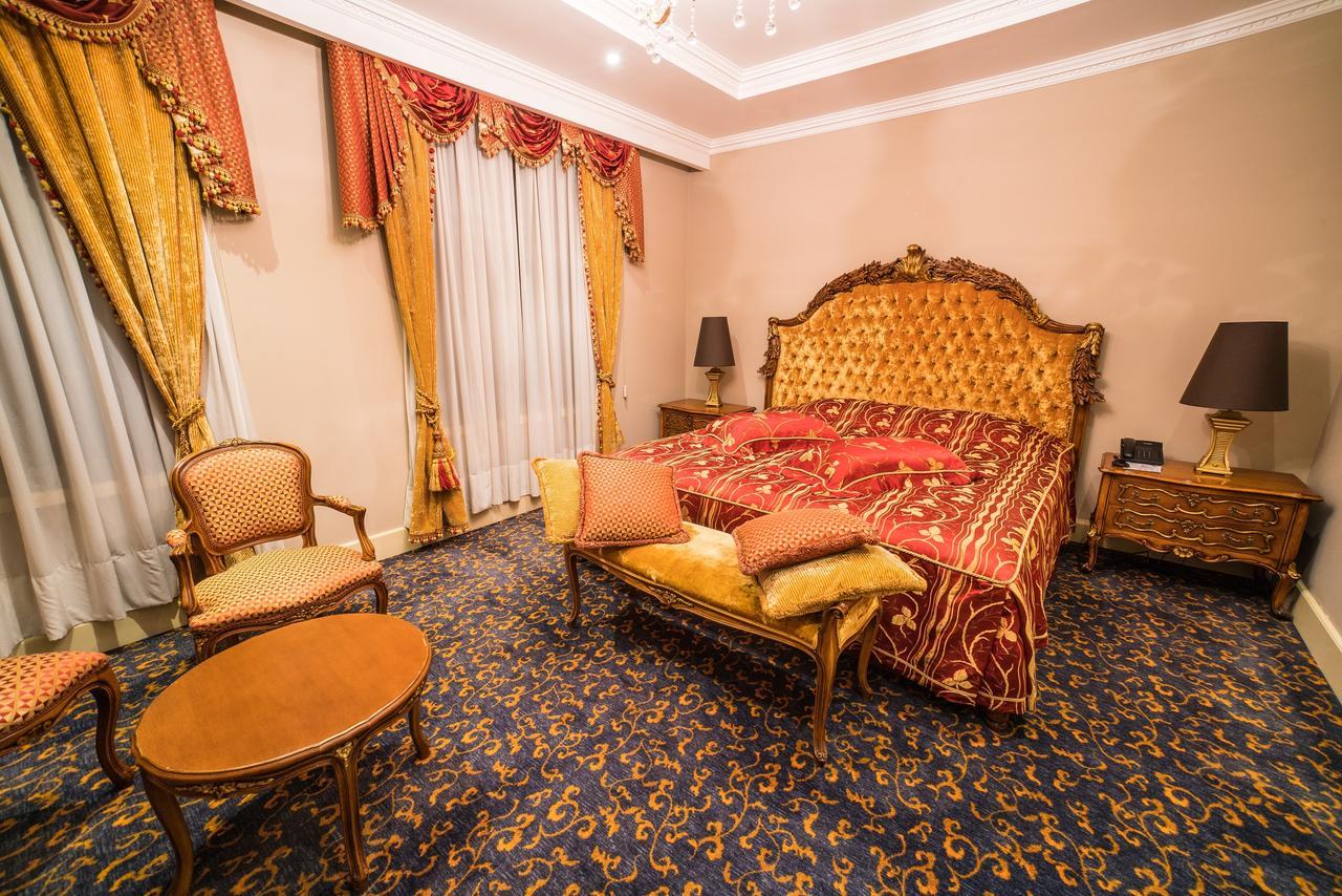 Hotel Intourist Palace Batumi Exterior foto