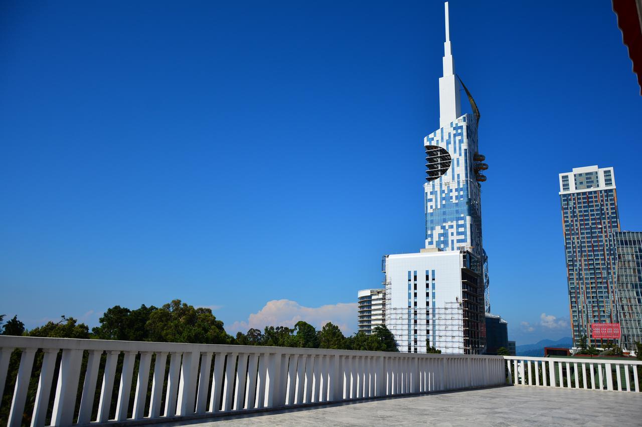 Hotel Intourist Palace Batumi Exterior foto